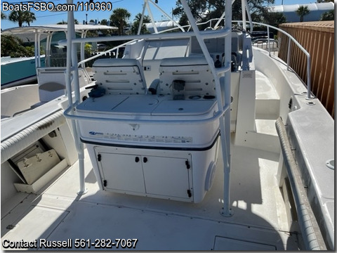 28'  2001 Boston Whaler 280 Outrage BoatsFSBOgo