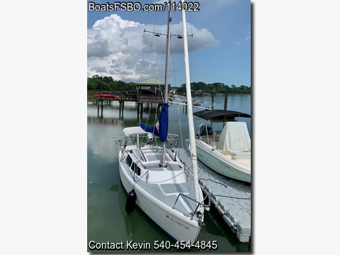 22'  1981 Catalina C22 BoatsFSBOgo