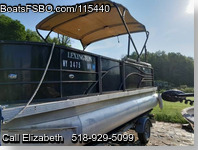 Lexington Pontoon