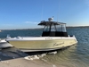 Robalo R260