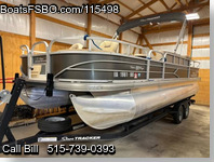 Sun Tracker FISHIN BARGE 22 DLX