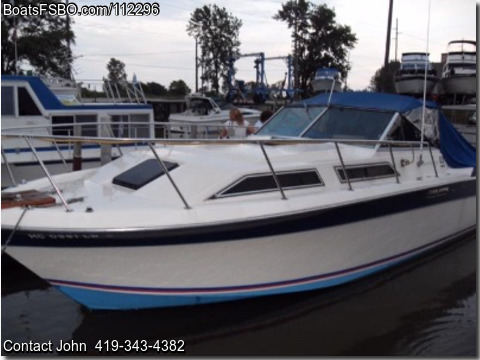 29' 1985 Wellcraft Express Cruiser 2900 BoatsFSBOgo